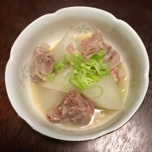 豚バラ軟骨と大根のスープ